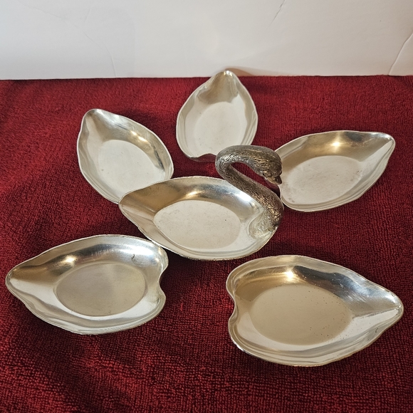 Vintage Silver Plated Swan Nesting Bowls Set of 6 Trays Nut, Candy Dish, Trinket - Picture 8 of 10